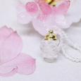 Bảo Bình Bạch Liên Hoa